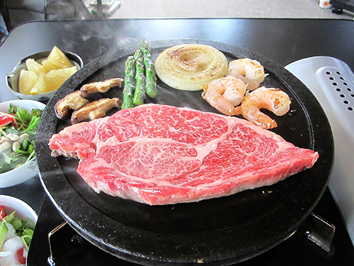 お部屋で溶岩焼きステーキBBQ！